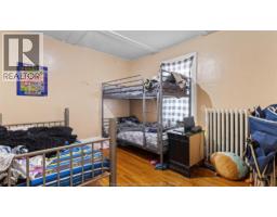 2165-2167 Dougall AVENUE - 19