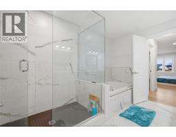 37 KINGSBRIDGE DRIVE - 20