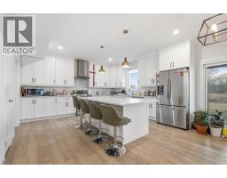 37 KINGSBRIDGE DRIVE - 9