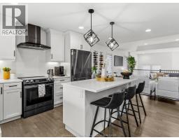411 Thompson AVENUE - 16