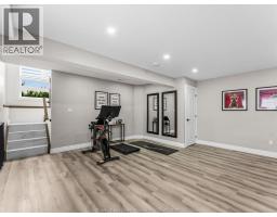 411 Thompson AVENUE - 29