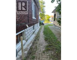961 CAMPBELL - 21