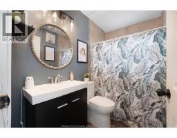 12 PATRICIA AVENUE - 19