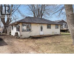 12 PATRICIA AVENUE - 3