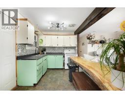 12 PATRICIA AVENUE - 9