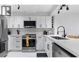 515 RIVERSIDE DRIVE West UnitNo. 1203 - 3