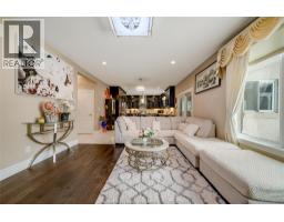 2280 DANDURAND - 10