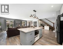 112 WASHINGTON COURT - 6