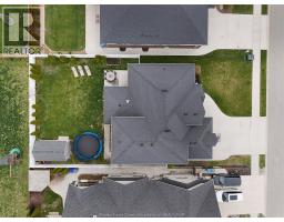139 Blue Jay CRESCENT - 42