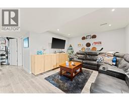 422 ROSEWOOD DRIVE - 23