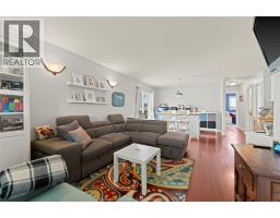 422 ROSEWOOD DRIVE - 7