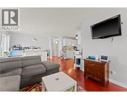 422 ROSEWOOD DRIVE - 8