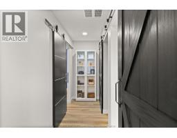 48 KINGSBRIDGE - 25