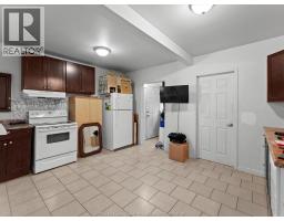 253 CURRY AVENUE - 18