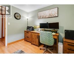 45 Orangewood BOULEVARD - 36