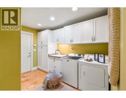 222 Woodycrest AVENUE - 31