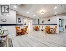 122 TALBOT STREET South - 12
