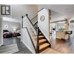 7 Stockwell CRESCENT - 14