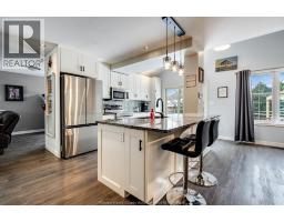 7 Stockwell CRESCENT - 2