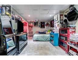 7 Stockwell CRESCENT - 28