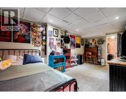 7 Stockwell CRESCENT - 30