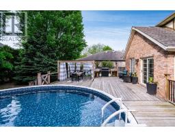 7 Stockwell CRESCENT - 44