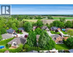 7 Stockwell CRESCENT - 46