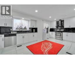 655 ROSELAND DRIVE South - 6