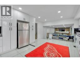 655 ROSELAND DRIVE South - 8