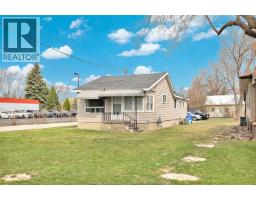 9572 TECUMSEH ROAD - 4