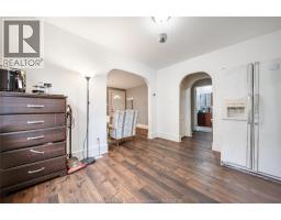 961 CURRY AVENUE - 6