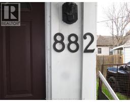 880 University AVENUE East - 20