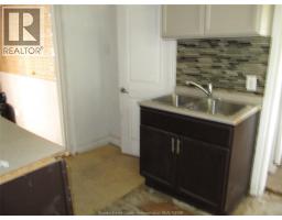880 University AVENUE East - 25