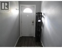 880 University AVENUE East - 3