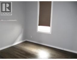 880 University AVENUE East - 8