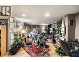 1441 RIVERSIDE DRIVE East - 17