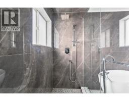 7370 GARNET CRESCENT - 22