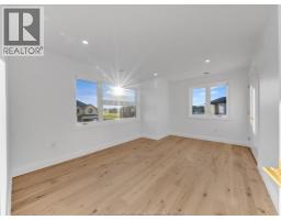 3672 Sutton AVENUE - 26