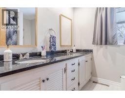 2477 MARK AVENUE - 20