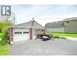 1047 FRONT ROAD South - 33