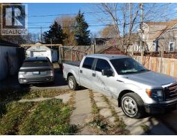 1434 TECUMSEH BOULEVARD - 19