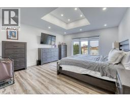 37 AUGUSTA DRIVE - 26