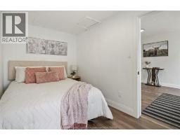 136 Adelaide STREET South - 17