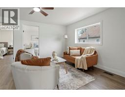 136 Adelaide STREET South - 5