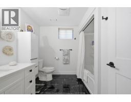 43 Belleview DRIVE - 39