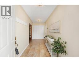 906 BAYVIEW AVENUE - 11
