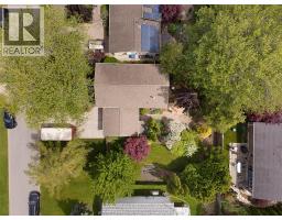 906 BAYVIEW AVENUE - 33