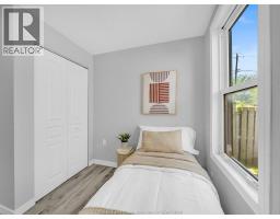 1153 UNIVERSITY AVENUE East - 7