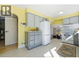 4330 CASGRAIN DRIVE - 11