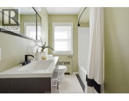 4330 CASGRAIN DRIVE - 21